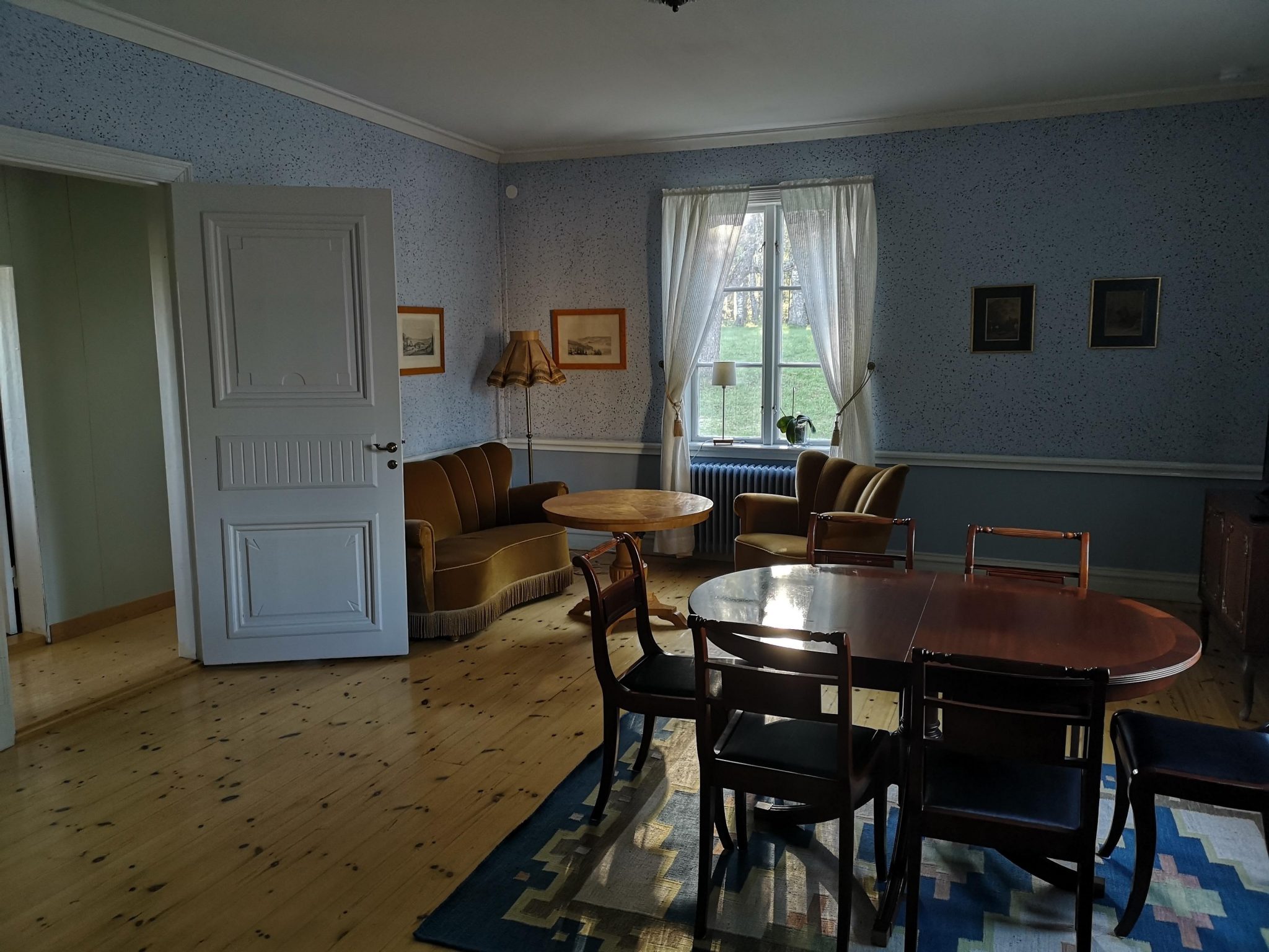 Vardagsrum Visar sängar och sovrum på Risberg Herrgård